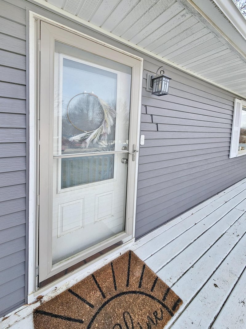 111 8th St W, Mantorville, MN 55955