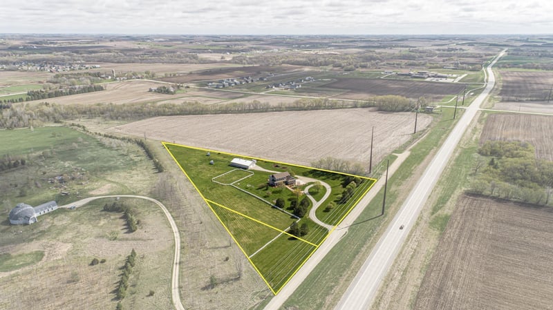 9309 125th St NW, Pine Island, MN 55963