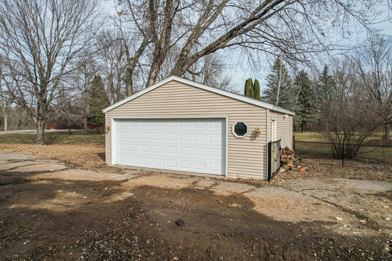 529 Braget Cir, Wanamingo, MN 55983