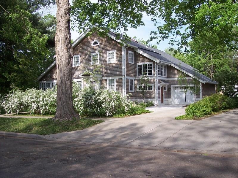 201 Elm St, Northfield, MN 55057