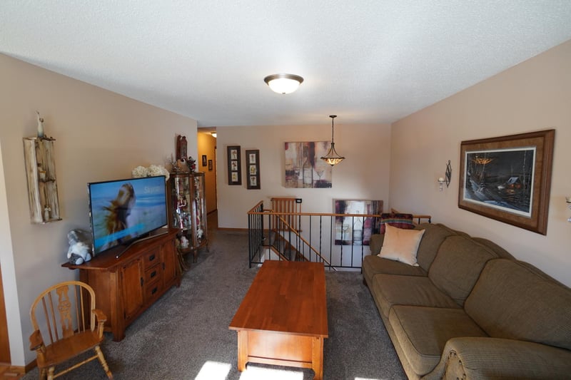 5582 Morningview Ter, Minnetrista, MN 55364