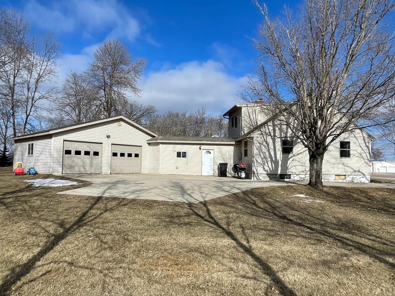 105 Highway 71 S, Bertha, MN 56437