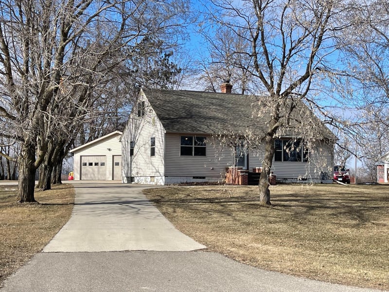 105 Highway 71 S, Bertha, MN 56437