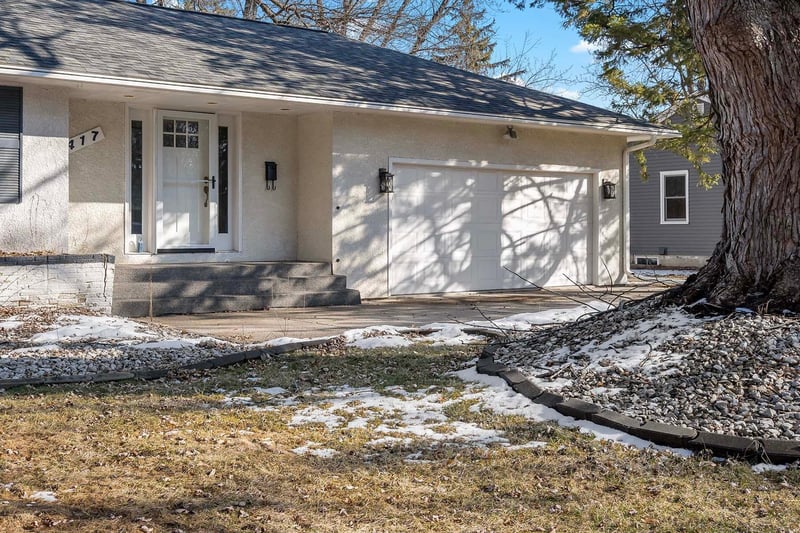417 John St, Edina, MN 55343
