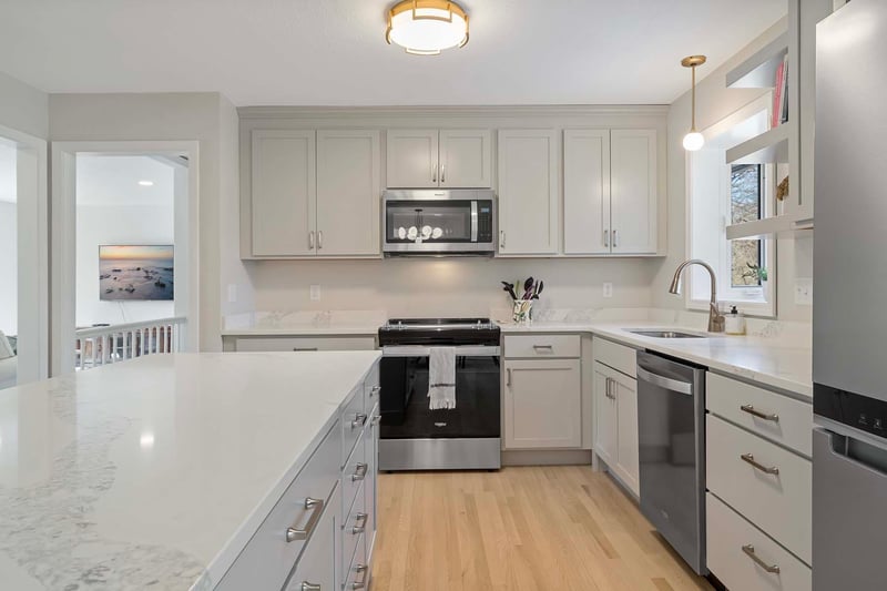 417 John St, Edina, MN 55343