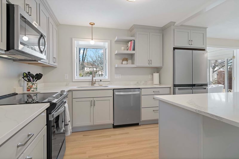 417 John St, Edina, MN 55343
