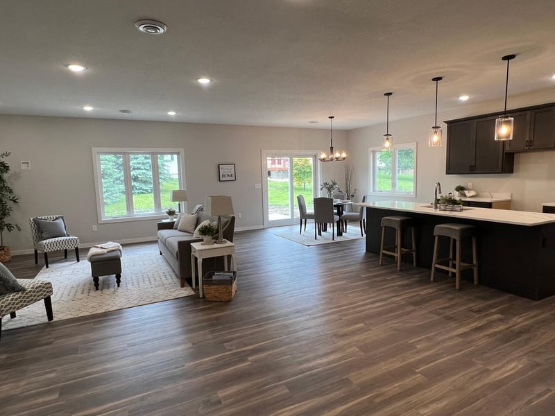 113 SE Gage Ave, Madelia, MN 56062