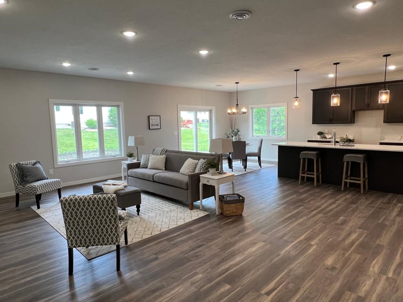 113 SE Gage Ave, Madelia, MN 56062