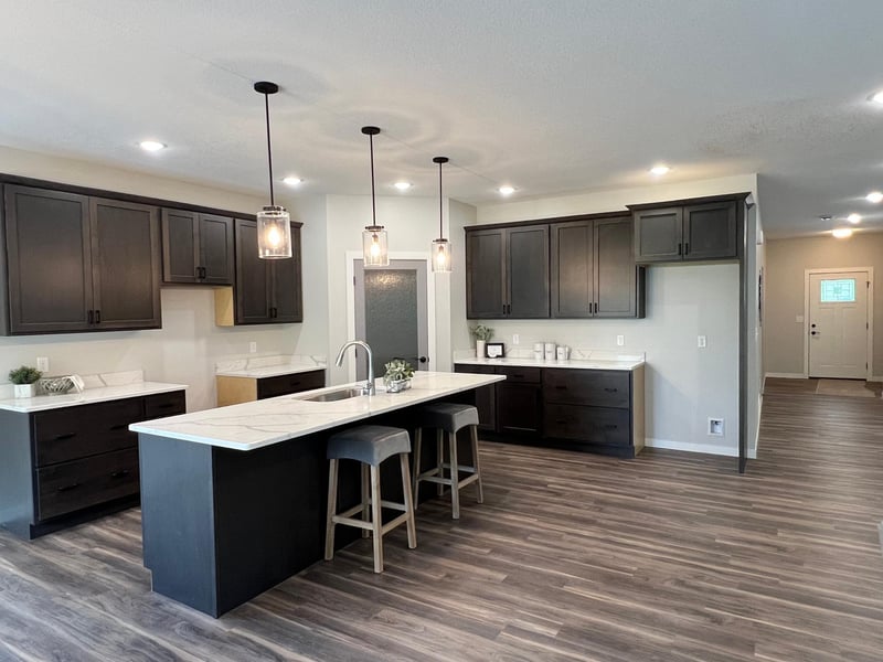 113 SE Gage Ave, Madelia, MN 56062
