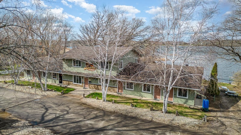 815 Paquin St E, Waterville, MN 56096