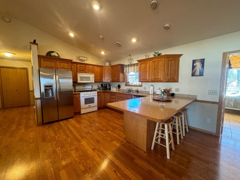 3054 Uniform St, Brook Park, MN 55007