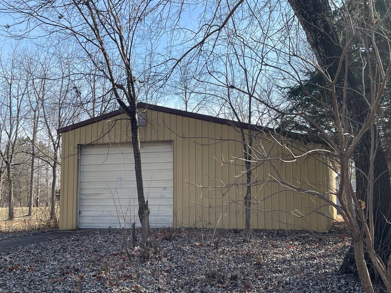 49 W 14th St, Cochrane, WI 54622