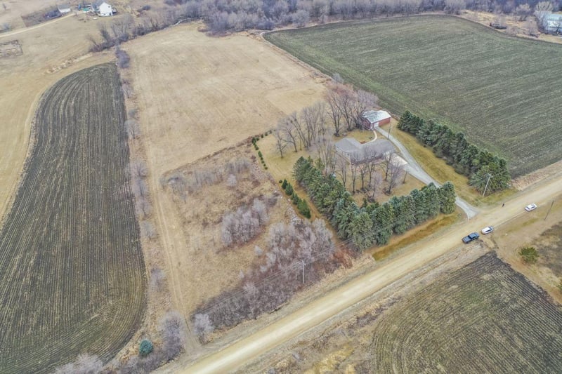 17201 Hall Ave, Nerstrand, MN 55053