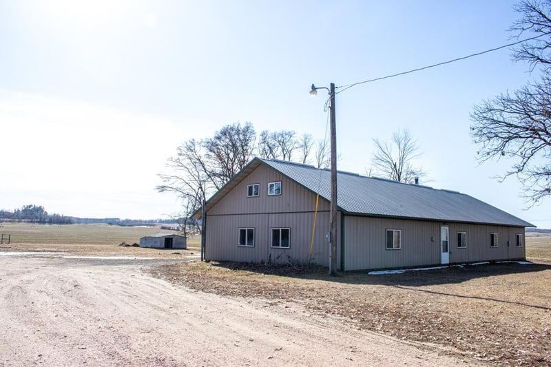 1921 1/4 Ave, New Auburn, WI 54757