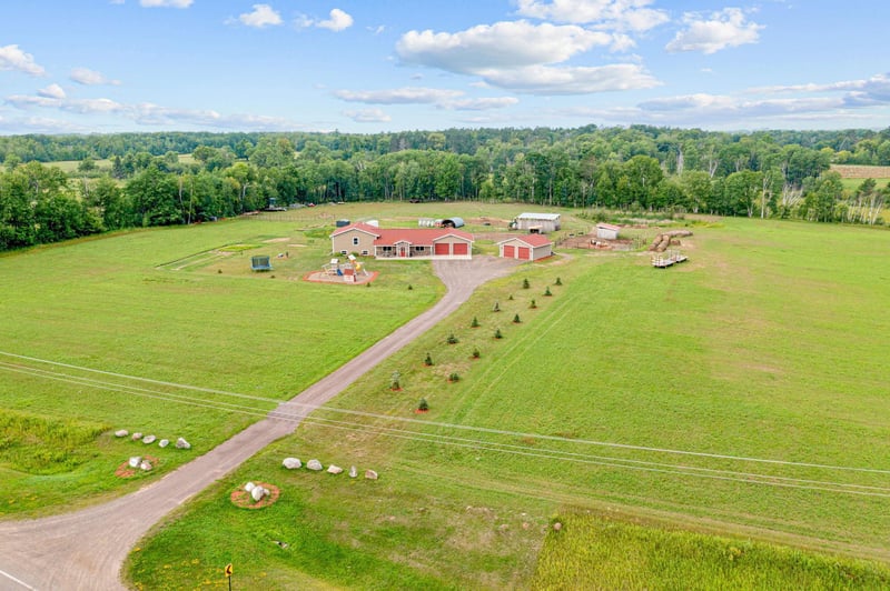 3185 Uniform St, Brook Park, MN 55007