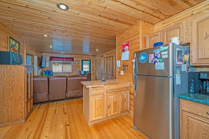 2375 Pine Chip Dr, Solon Springs, WI 54873