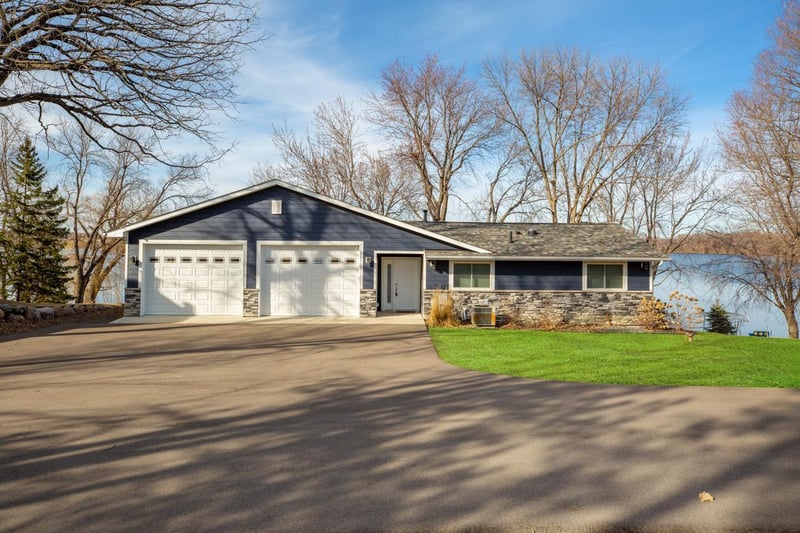 8365 Hennepin Way, Morristown, MN 55052