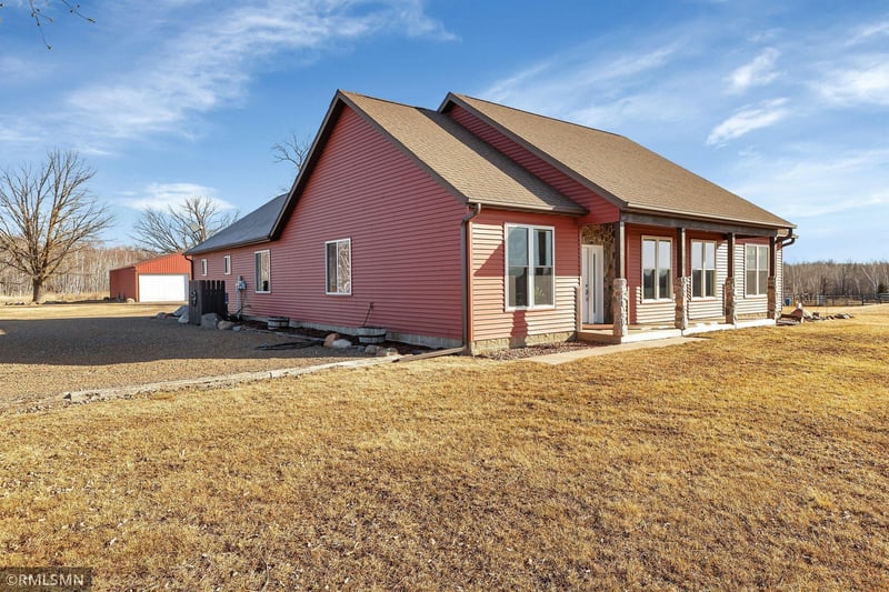 2560 Plum St, Brook Park, MN 55007