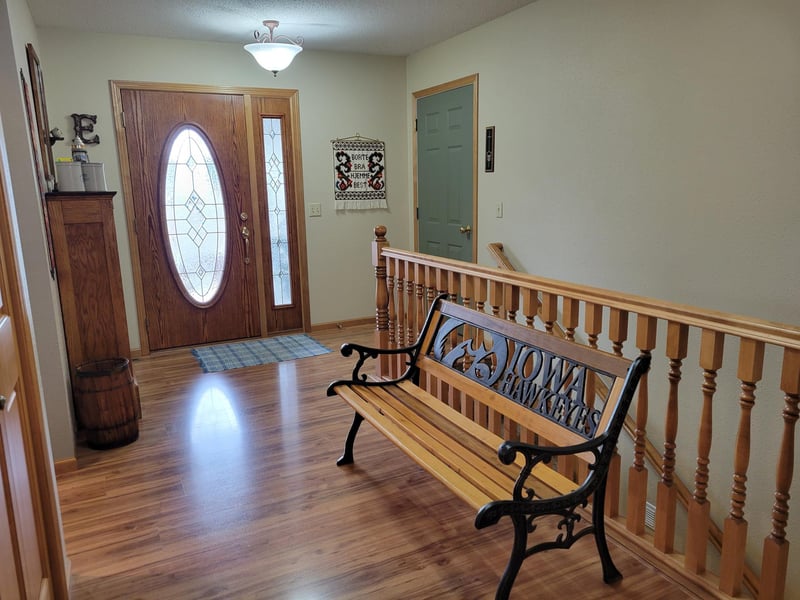 764 Horseshoe Dr, Rushford, MN 55971