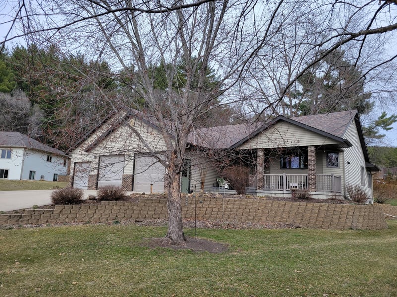 764 Horseshoe Dr, Rushford, MN 55971