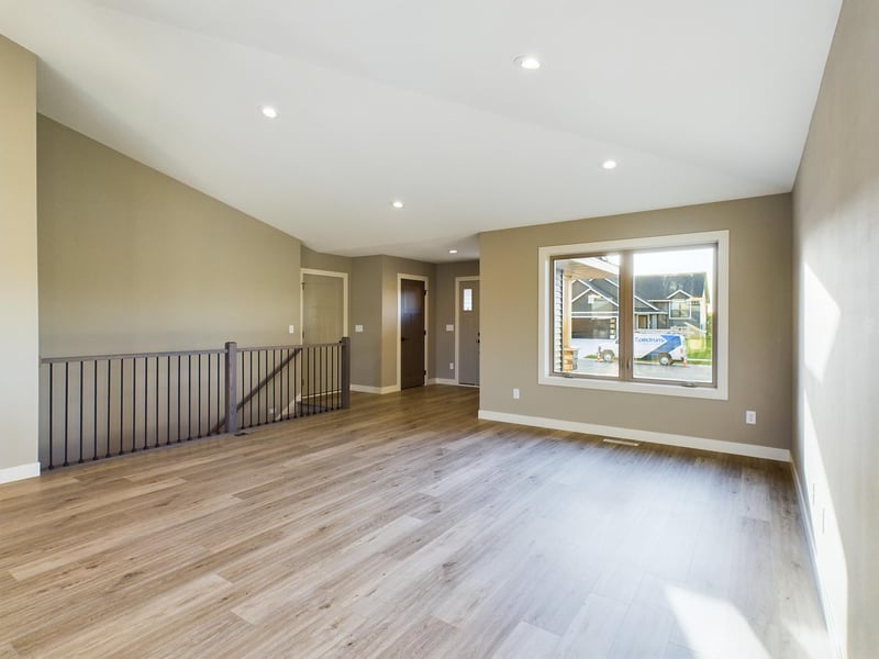 324 Falcon Rn, Eagle Lake, MN 56024