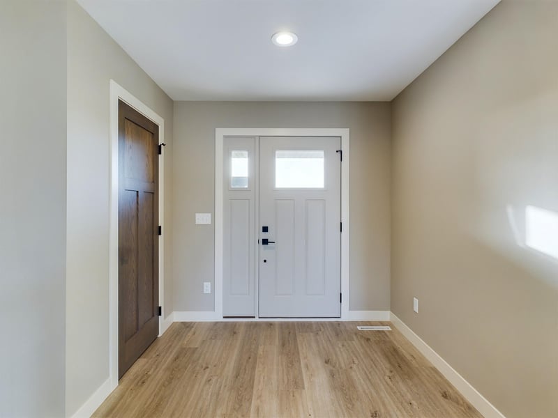 324 Falcon Rn, Eagle Lake, MN 56024