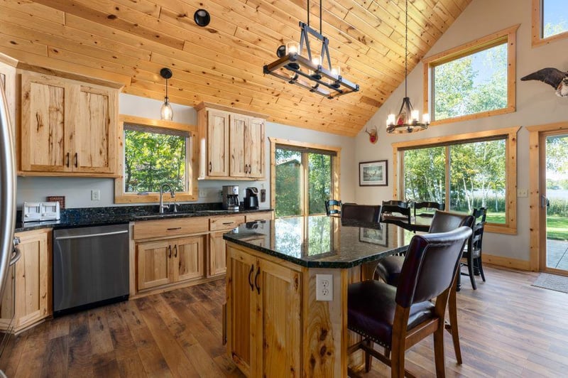 4621 E Shore Dr NE, Remer, MN 56672