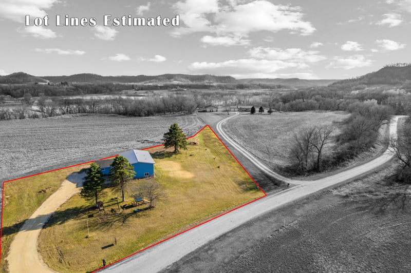 W1697 Wald Rd, Alma, WI 54610