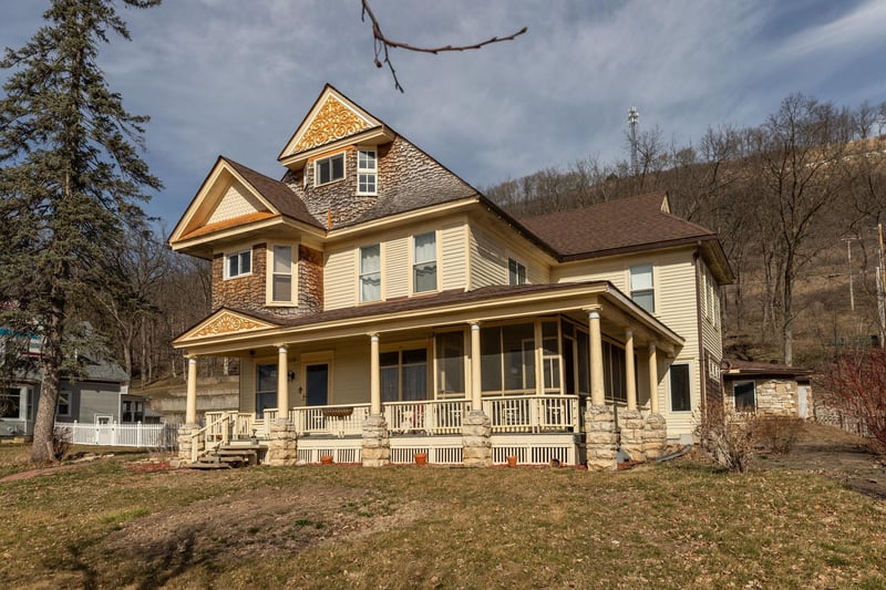 309 W Stevens Ave, Rushford, MN 55971