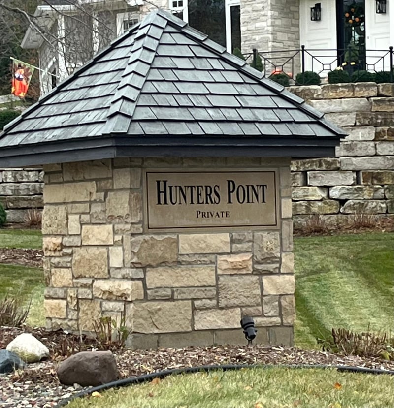 1019 Hunters Point Ln SW, Rochester, MN 55902