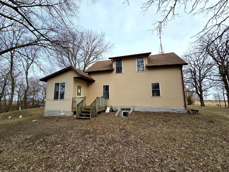 34316 601st Ave, Lafayette, MN 56054