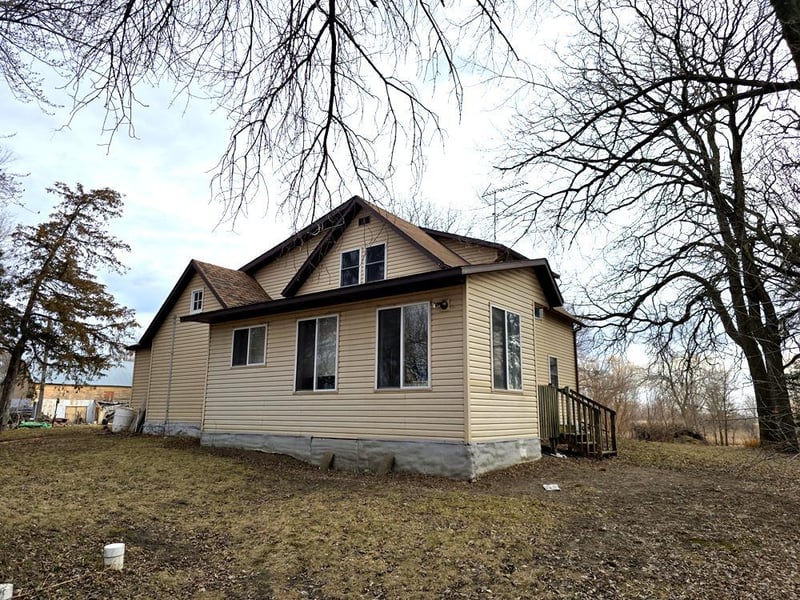 34316 601st Ave, Lafayette, MN 56054