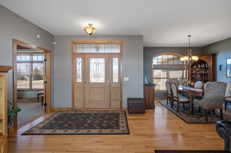15746 Saint Andrews Ln, Ramsey, MN 55303