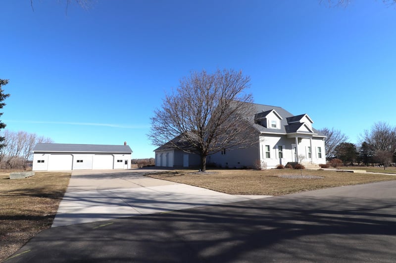 118 N Lake St W, Grey Eagle, MN 56336