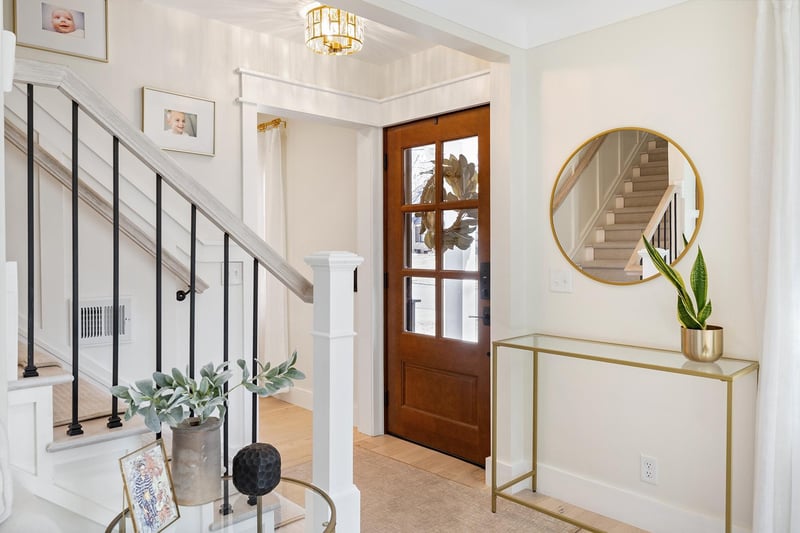516 Arthur St, Edina, MN 55343