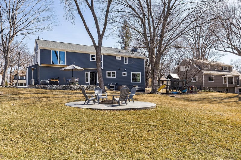 516 Arthur St, Edina, MN 55343