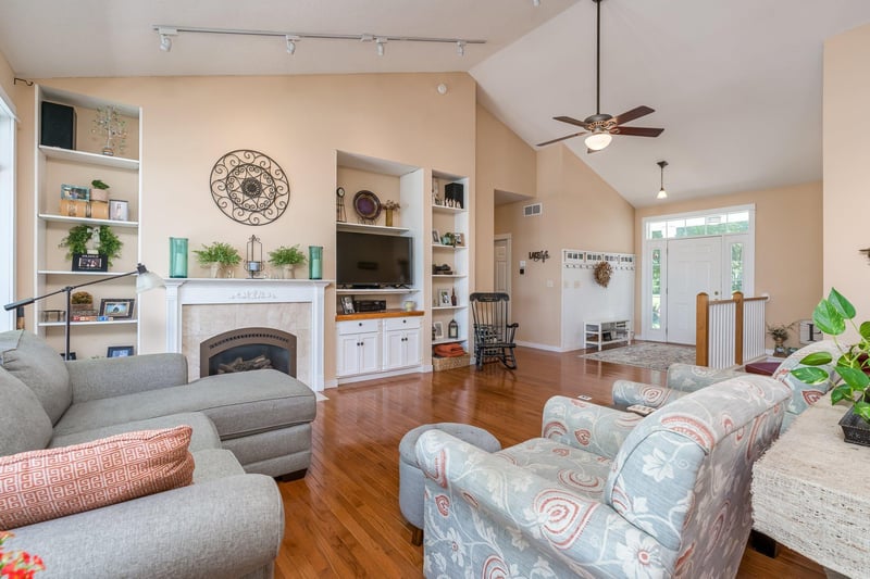 96 Cedar Ln, Madison Lake, MN 56063
