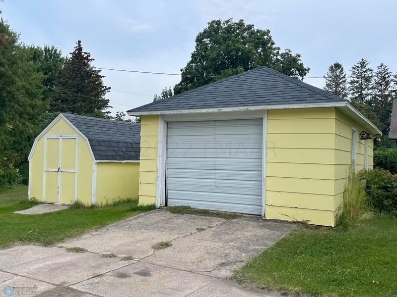 214 Lincoln Ave NW, Twin Valley, MN 56584