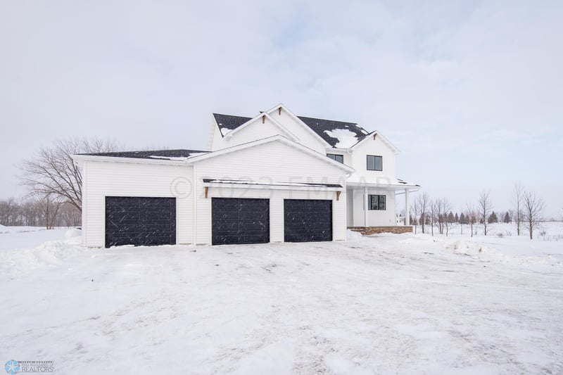 20219 14th Ave S, Hawley, MN 56549