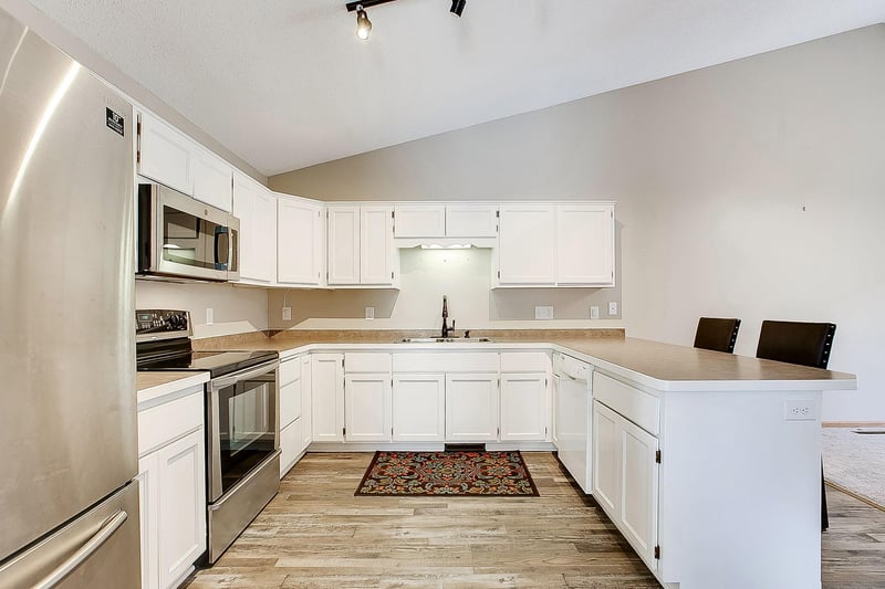 22132 Zion Pw, Oak Grove, MN 55011