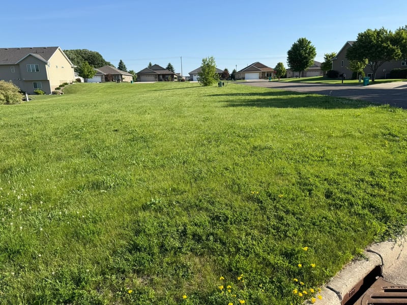 XXXX Creek View Ln, Owatonna, MN 55060