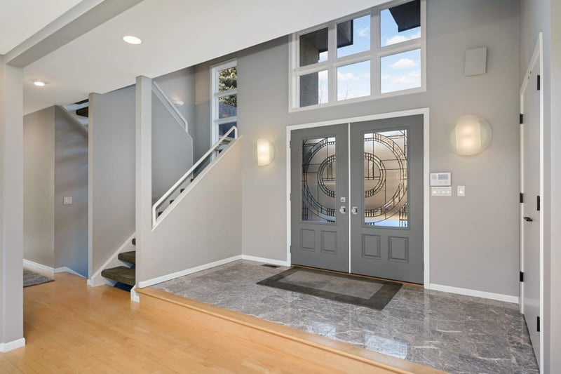 8865 River Heights Way, Inver Grove Heights, MN 55076