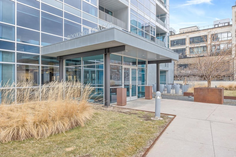 345 6th Ave N #305, Minneapolis, MN 55401