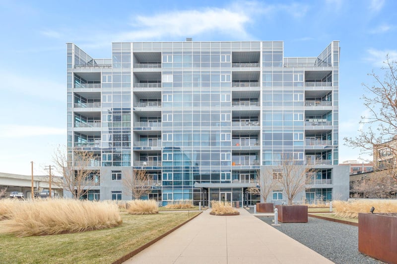 345 6th Ave N #305, Minneapolis, MN 55401