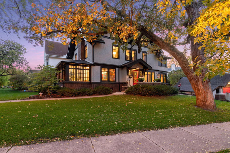 2600 Irving Ave S, Minneapolis, MN 55408
