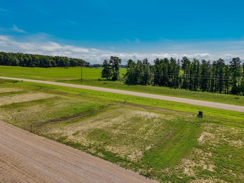 37577 470th St #22, Frazee, MN 56544