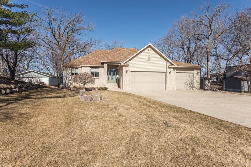 44525 E Little Mcdonald Dr, Perham, MN 56573