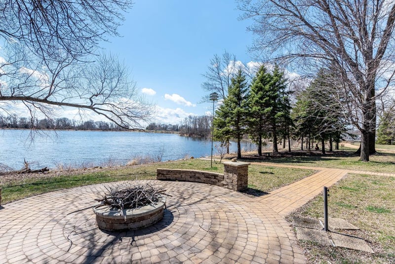 22011 Oriole Rd, Madison Lake, MN 56063