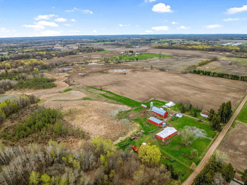 37175 Pottery Trl, Taylors Falls, MN 55084