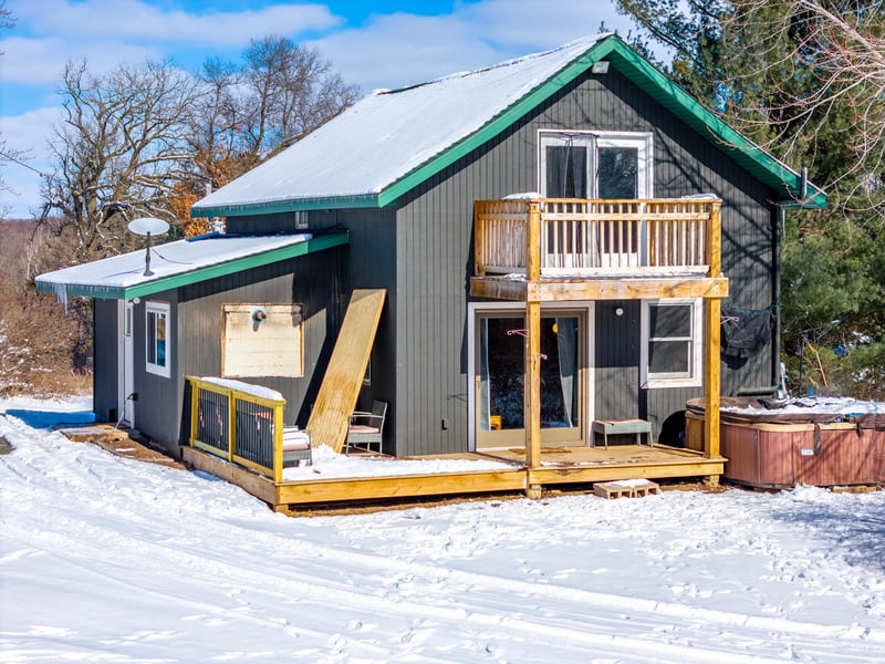 1728 W Church Rd, Star Prairie, WI 54026
